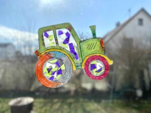 Leuchtendes Traktor Fensterbild – einfache Vorlage